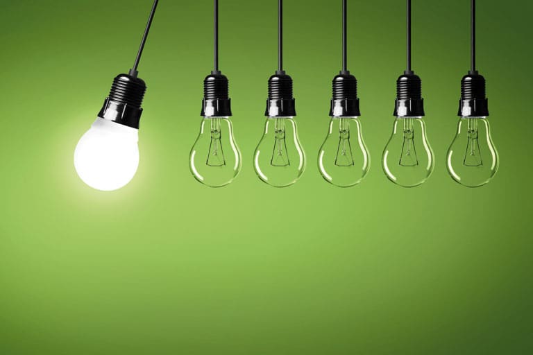 Energiesparlampe, Glühbirnen – zum Fachtag Klima, Foto: Fotolia, Coloures-Pic