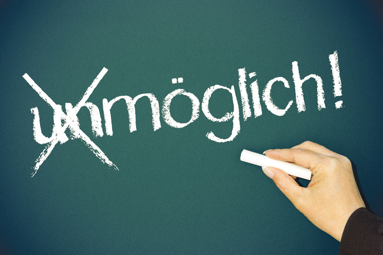 moeglich statt unmoeglich an tafel geschrieben, foto: fotolia, doc rabe media