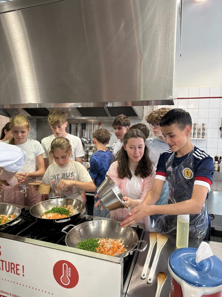 Städt. Adolf-Weber Gymnasium: Erasmus+ geförderte Mobilität nach Lyon, Frankreich