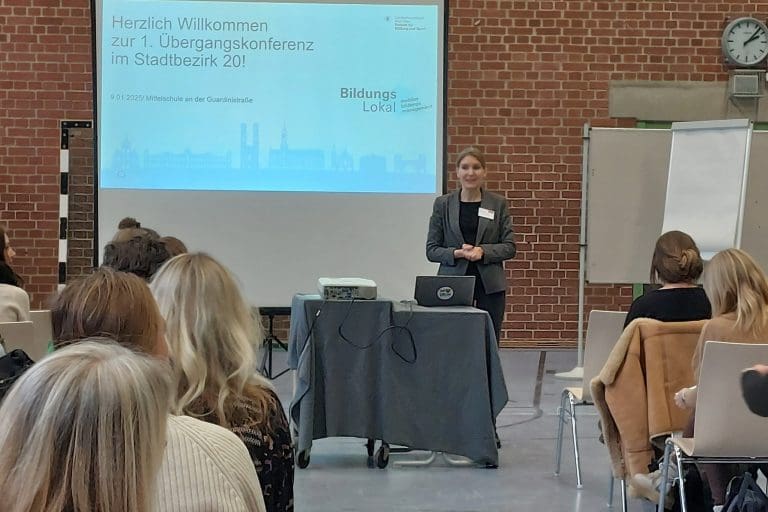Erste Übergangskonferenz in Hadern